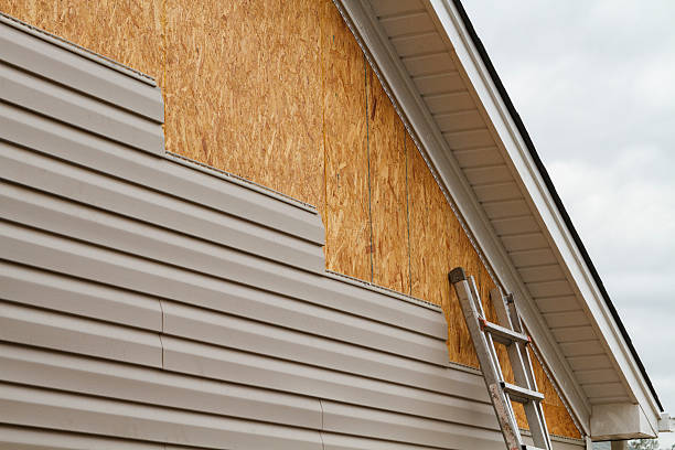 How To Choose The Right Materials for Your Siding Installation in 'Bermuda Run, NC